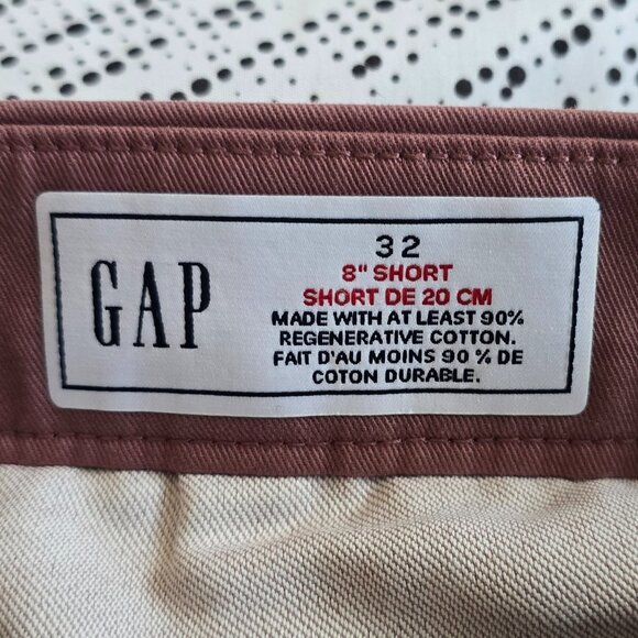 GAP 8" Modern Shorts - Picture 3 of 3